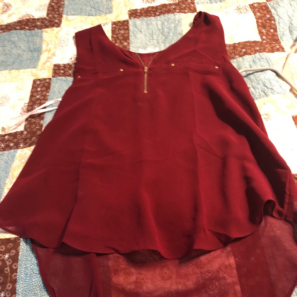 4 slim women’s shirts!